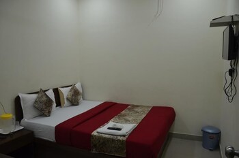 Hotel Star Annex Guestroom