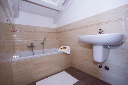 Casa Laura Apt. 6 