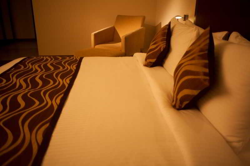 Vibe By The Lalit Traveller Room