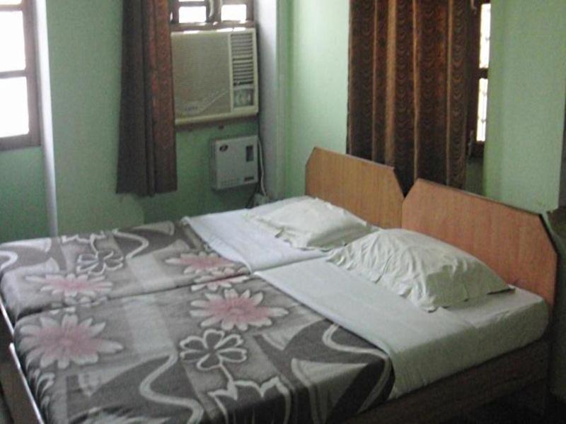 Shivakashi Guest House 