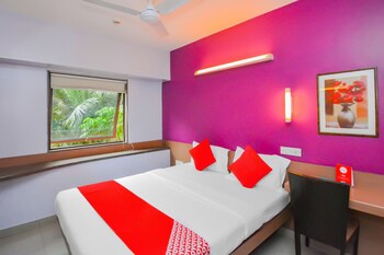 Oyo 18803 Smart Inn Guestroom