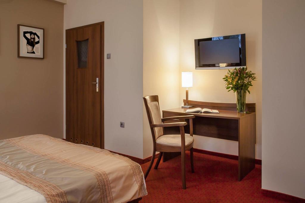 M Hotel 