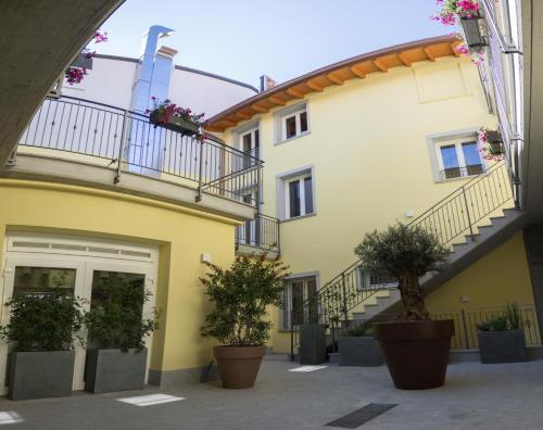 Bhl Boutique Rooms Legnano 