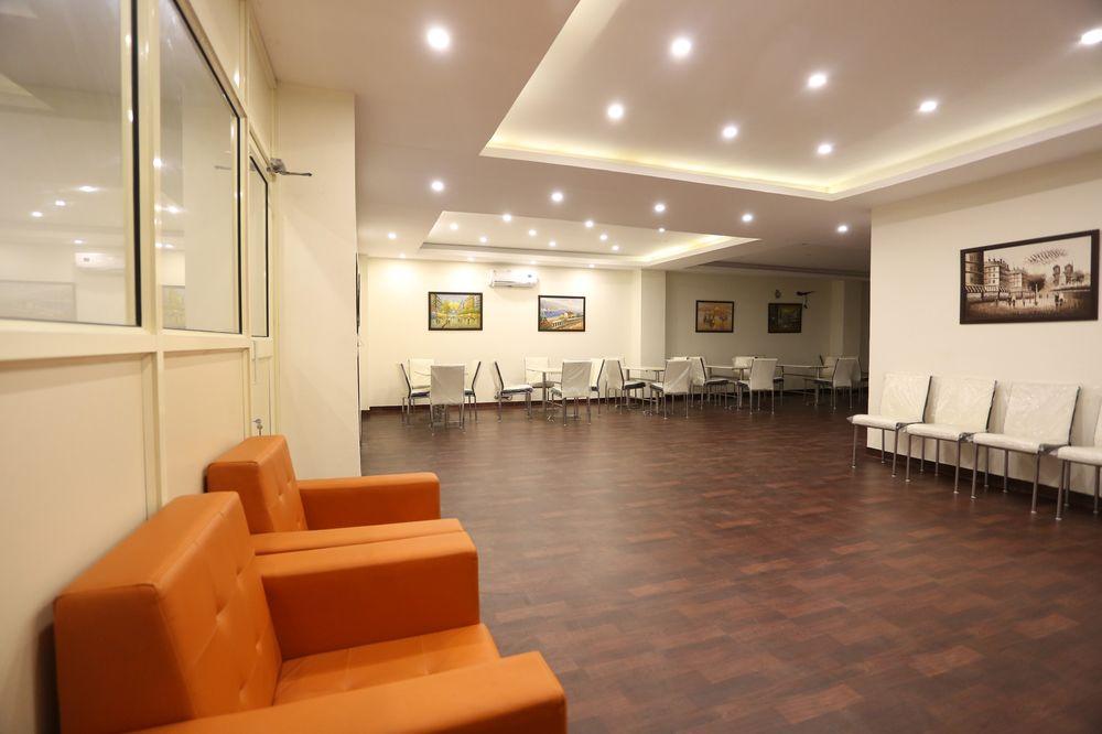 Fabhotel Zineb Sector 122 