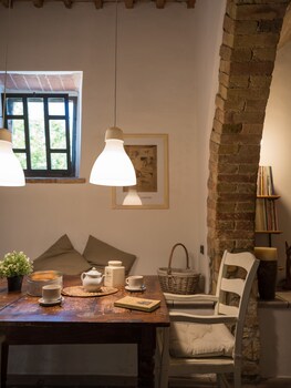 Villa Fonteintanata (ویلا فونتینتاناتا) Living Area