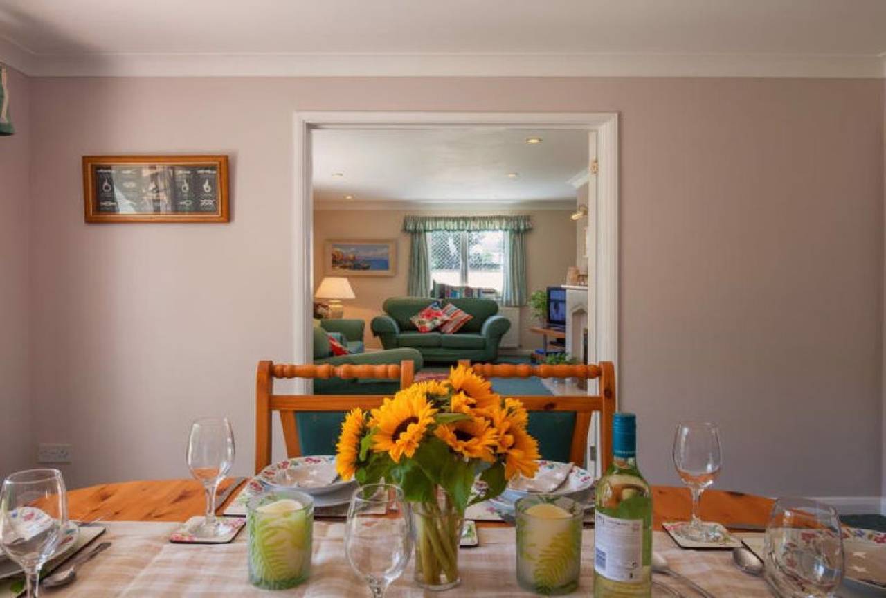 Holiday Home Sunny (هالیدی هوم سونی) 