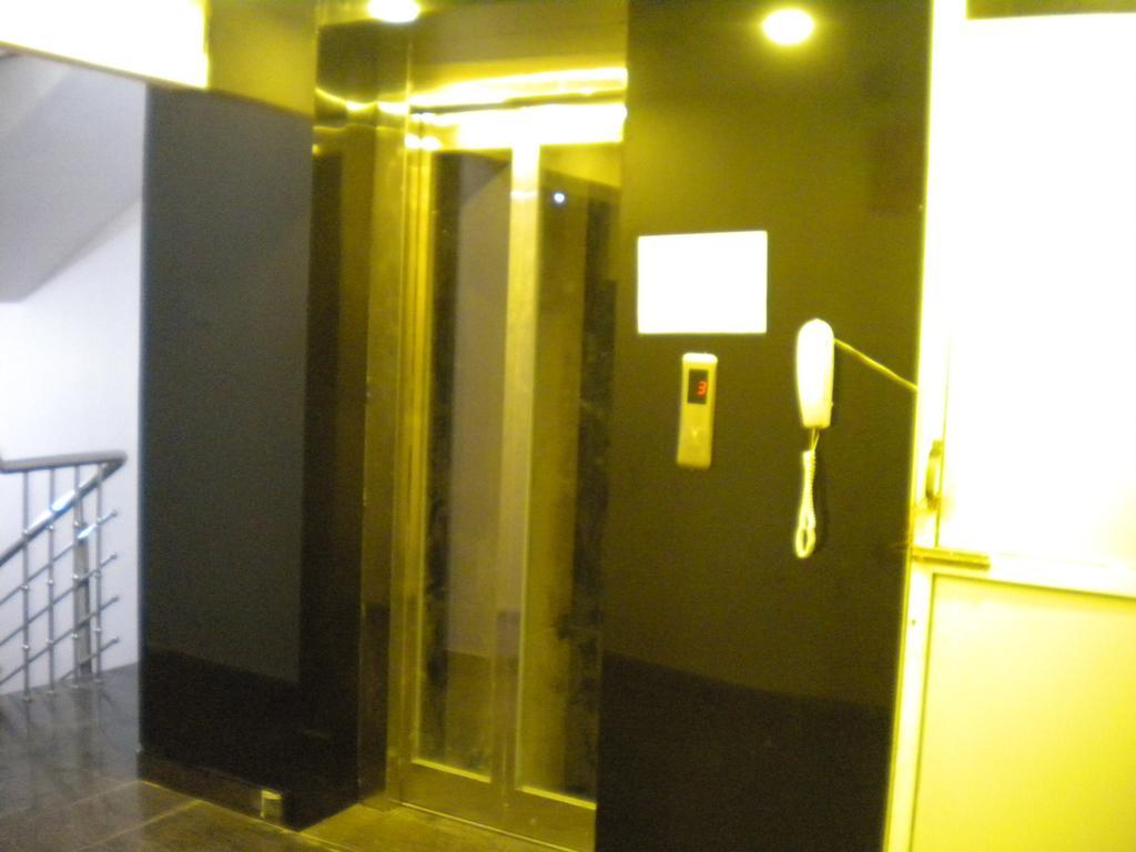 Hotel Aamantran Avenue 
