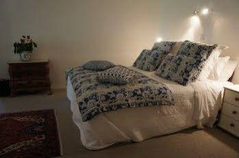 Bed Of Roses 