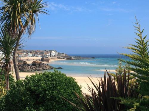 Quayside Cottage Portreath (کویسید كوتاج پورتریت) 