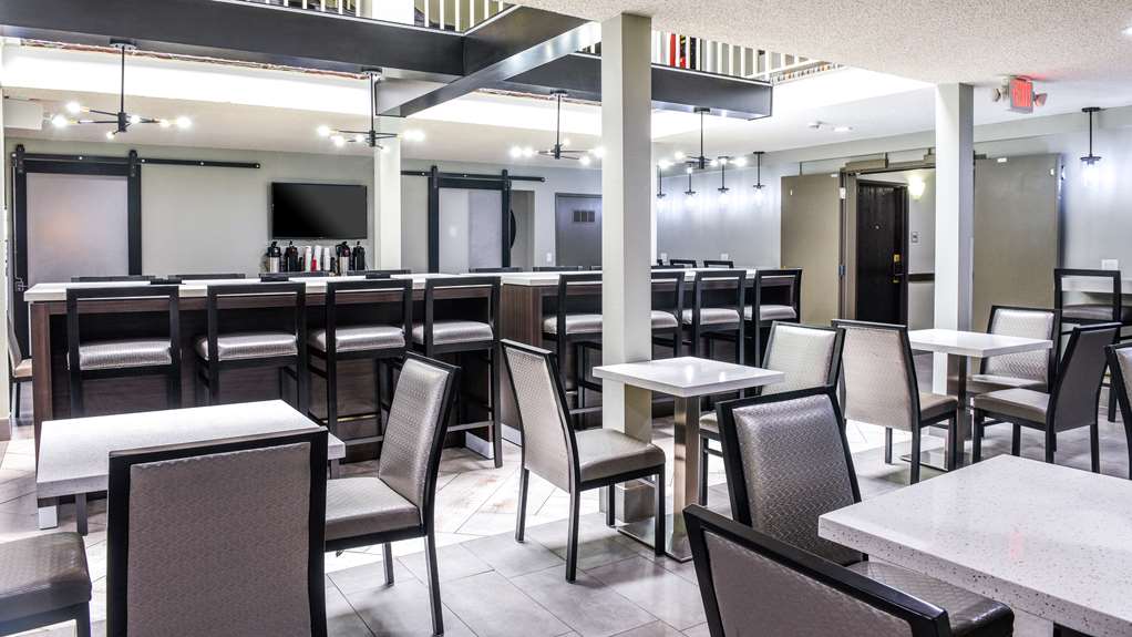 Best Western Mccarran Inn Breakfast Area