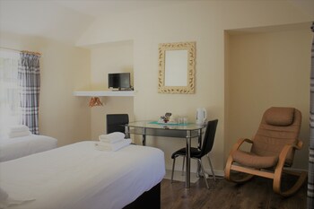 Garmouth Hotel Guestroom