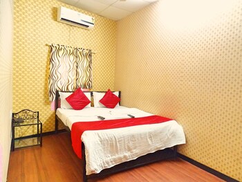 Star Residency Guestroom