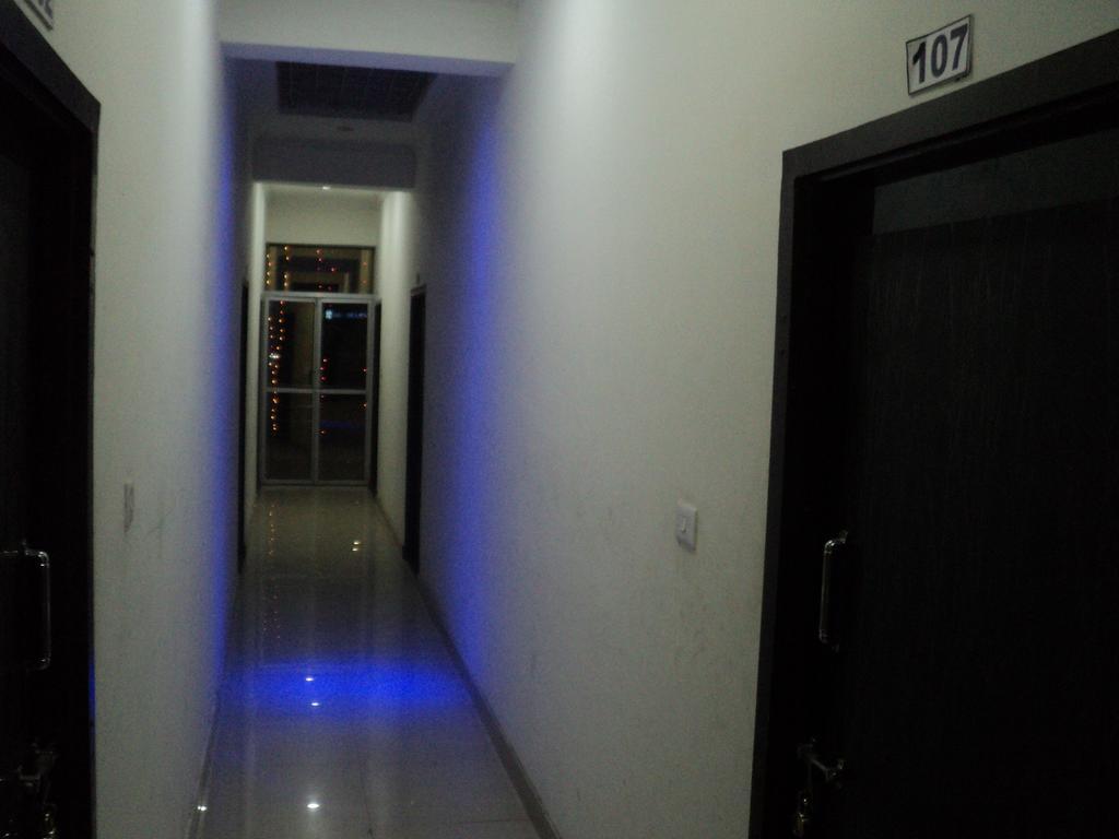Maan Hotel And Restaurant 
