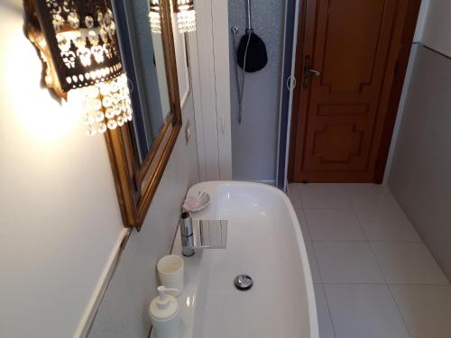 Villa Ada B&b 
