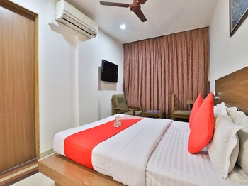 Oyo 9626 Hotel Kalyan (اویو ۹۶۲۶ هتل كالیان) Guestroom