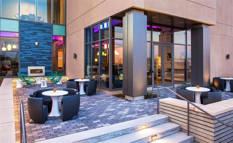 Aloft Boston Seaport District Terrace