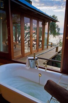 Tongabezi Lodge Deep Soaking Bathtub