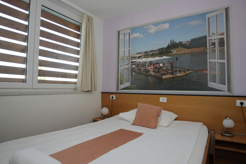 Hotel Tabor (هتل تابور) Room