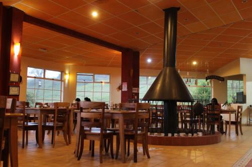 Volcan Poas Vara Blanca Tiquicia Lodge (وولكان پواس وارا بلانكا تیکویسیا لاج) 