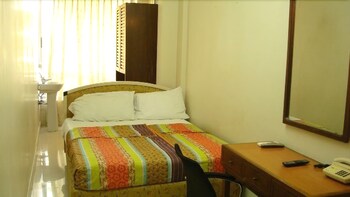 Bentley Hotel Churchgate Guestroom