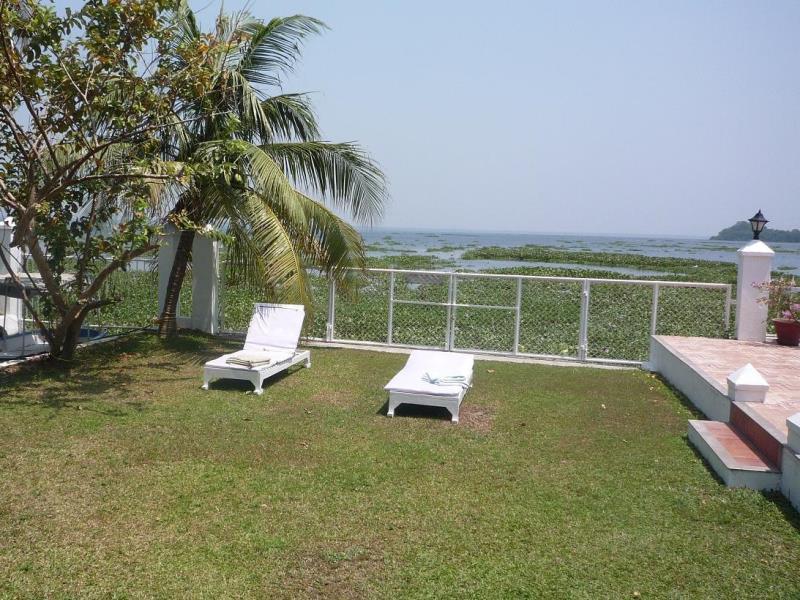 Tranquil Waters Villa 