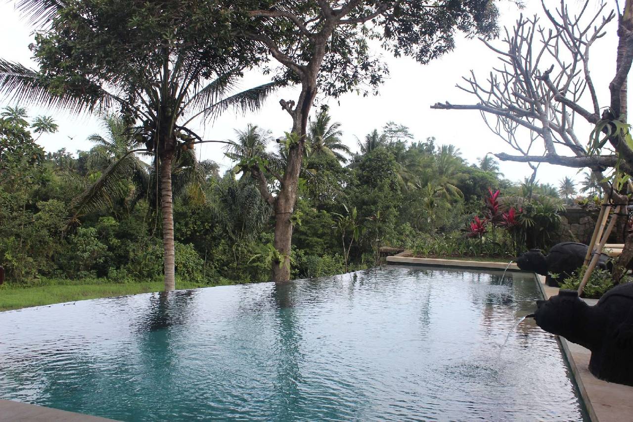 Dwaraka The Royal Villas 