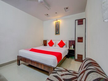 Oyo 3465 Hotel Pearl Guestroom