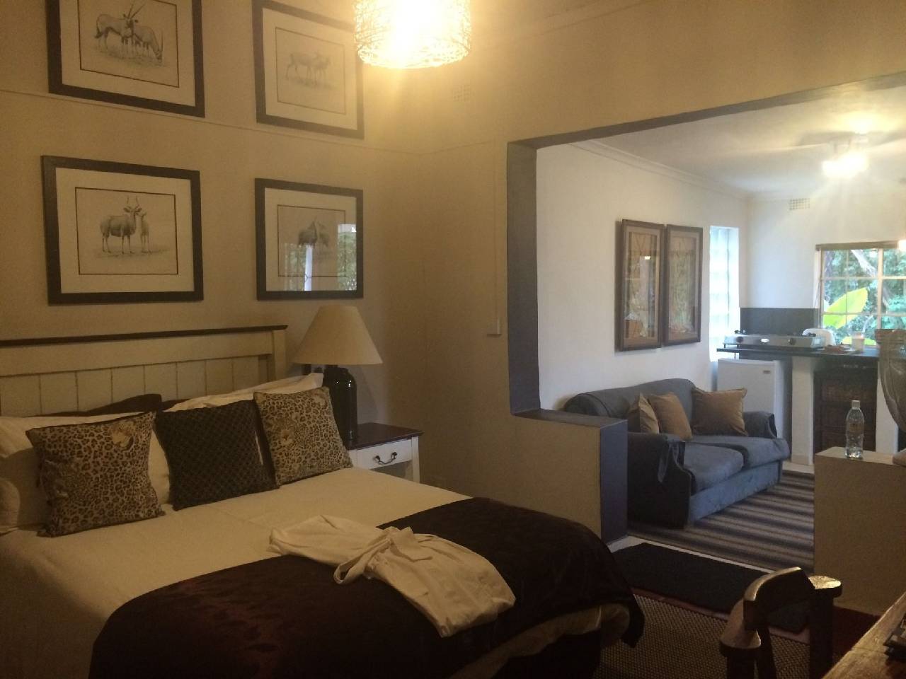 Armadale Lodge Hotel 