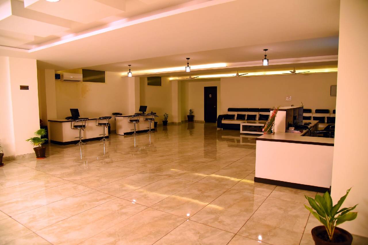 Hotel Holiday Hill 