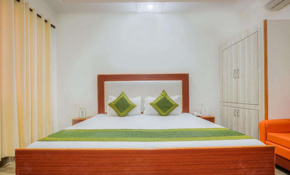 Treebo The Lily Guestroom