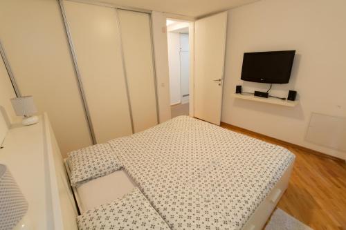 Apartment Miris 