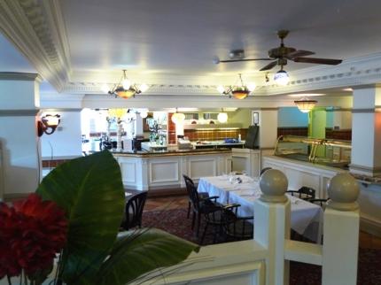 The Roman Way Hotel 