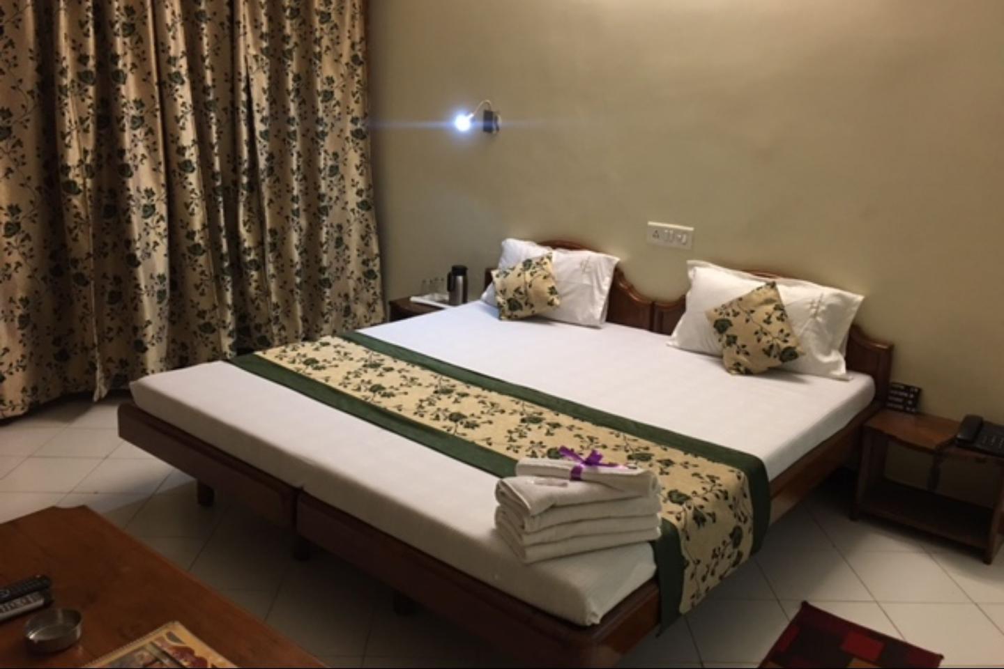 Hotel Shikhar Palace 