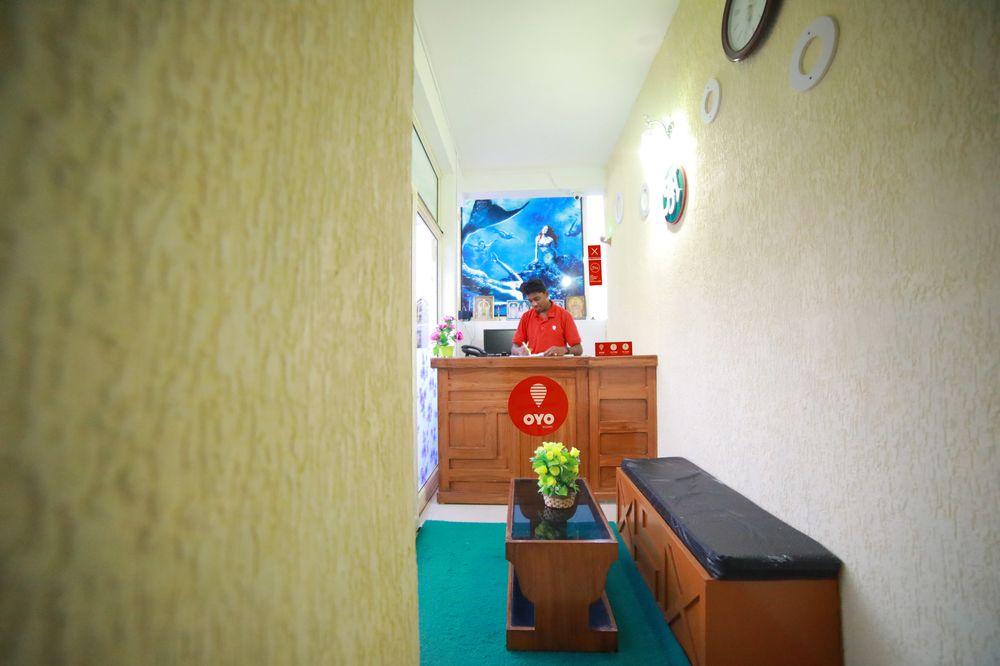 Oyo 8653 Achus Inn 