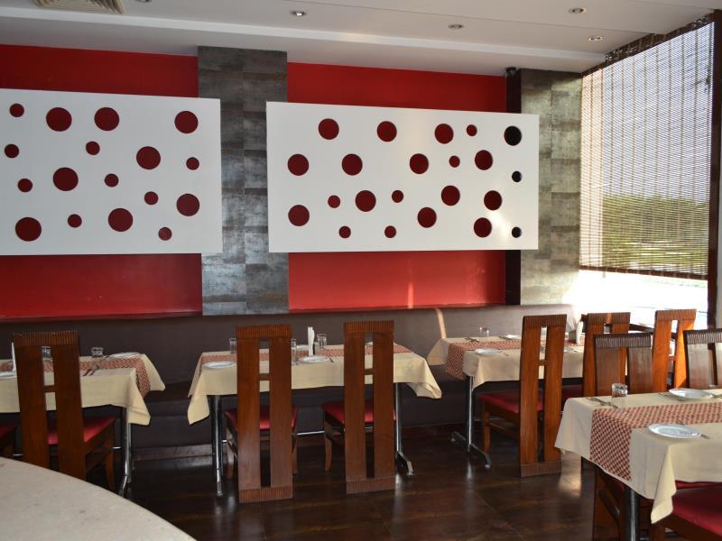 Hotel Sobti Continental 