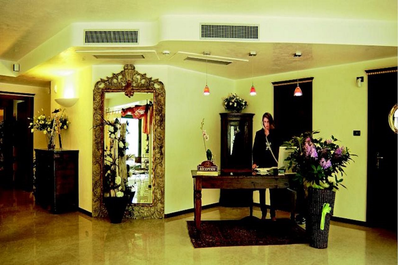Admiral Hotel Villa Erme 