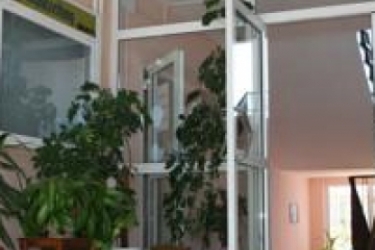 Hotel Garni Am Überseehafen Rostock (هتل گارنی آم Üبرسیهافن روستوک) 