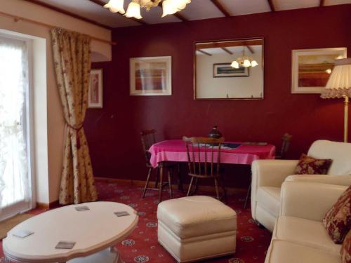 Alpine Lodge 