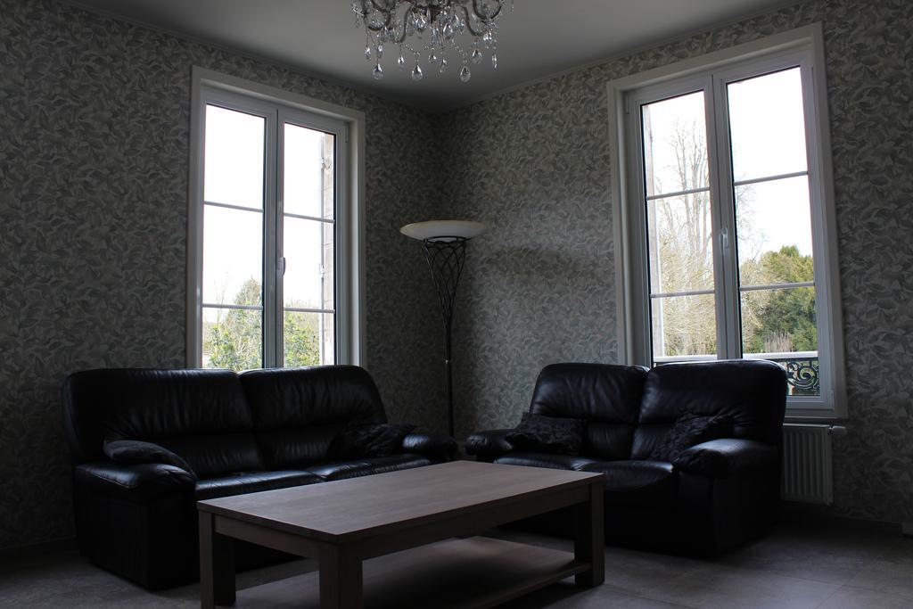 Au Petit Château (آو پتیت چâتیو) 