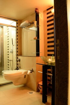 Seven Serviced Apartments Worli Bathroom