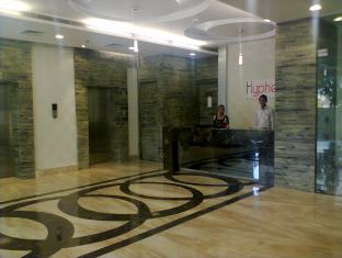 Hotel Hyphen Premier 