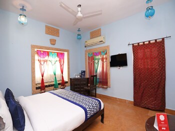 Oyo 1402 Hotel Prithvi Guestroom