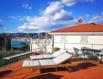Velamica Resort Sundeck