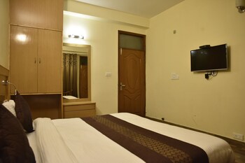 Oyo 6675 Hotel Comfort Inn In-Room Amenity