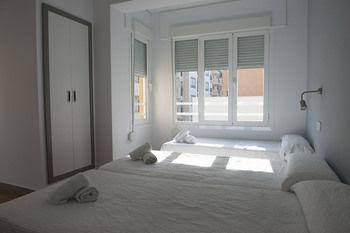 Hostal Y Apartamentos Ripoll 