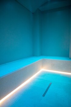 Monun Hotel Spa & Restaurant Indoor Spa Tub