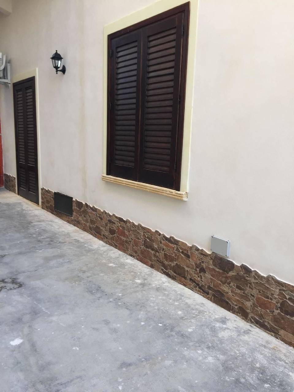 House With In Marsala (هاوس با این مارسالا) 