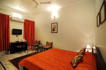 Hotel Gitanjali By Expand Guestroom