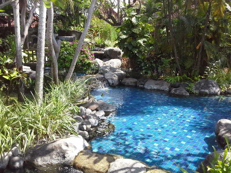 Parigata Spa Villas Pool