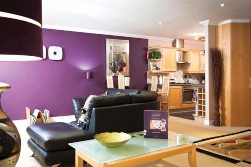 The Gallery ( گالری) 